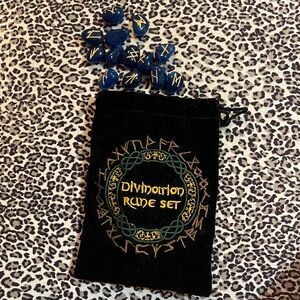 divination rune set